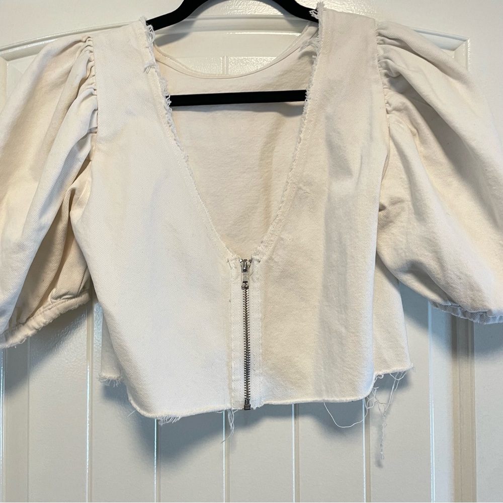 White Denim Crop